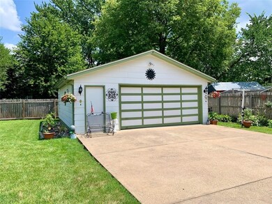 6101 SW 2nd St, Des Moines, IA 50315 - photo 5