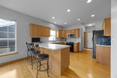 Breakfast Bar - counter height