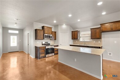 1437 Lindsey Dr, Copperas Cove, TX 76522 - photo 4