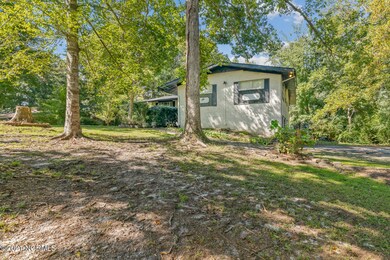 204 Country Club Dr, Jacksonville, NC 28546 - photo 4