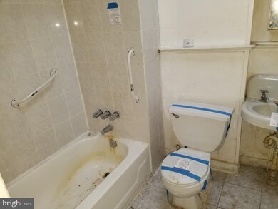 1604 Cliftview Ave, Baltimore, MD 21213 - photo 3