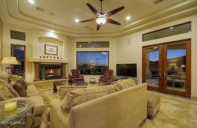 familyroom1_700