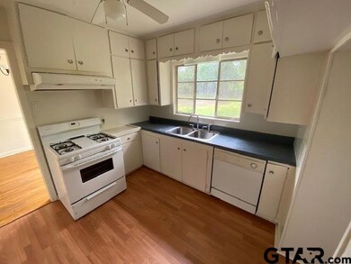 1218 1218 S Azalea Dr, Tyler, TX 75701 - photo 7