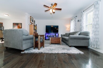 59 Chestnut Dr, Allenstown, NH 03275 - photo 6