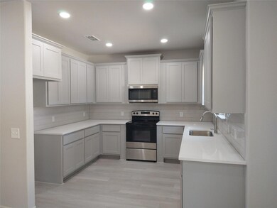 1000 Wooded Hollow Ct unit 105, Weatherford, TX 76088 - photo 4