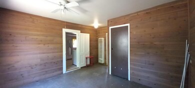 254 SW Rogue River Ave, Grants Pass, OR 97526 - photo 4