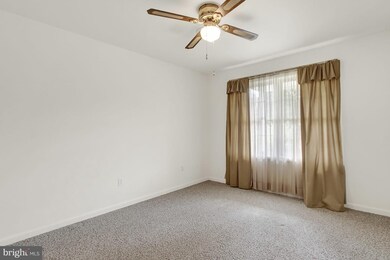 721 Fir Spring Dr, Waynesboro, PA 17268 - photo 5