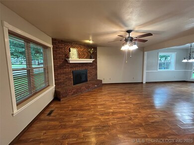 6605 S 1st St, Broken Arrow, OK 74011 - photo 4