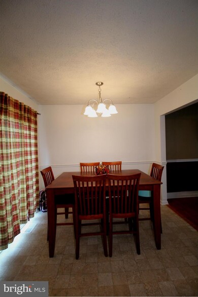 129 Greenleaf Rd, Strasburg, VA 22657 - photo 5