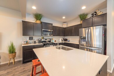 20561 SE Evian Ave (16 of 33)