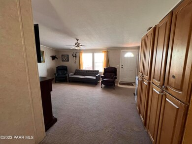 24255 N Cleveland St, Paulden, AZ 86334 - photo 6