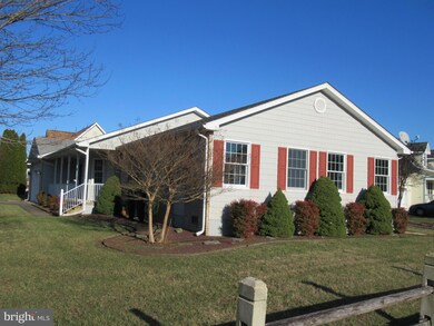 38048 Creekside Cir, Ocean View, DE 19970 - photo 2