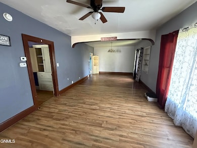 421 W Main St, Beulah, ND 58523 - photo 3