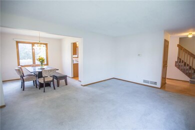 2213 Riverwoods Ave, Des Moines, IA 50320 - photo 7