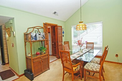 MLS4_DSC_0211_dining