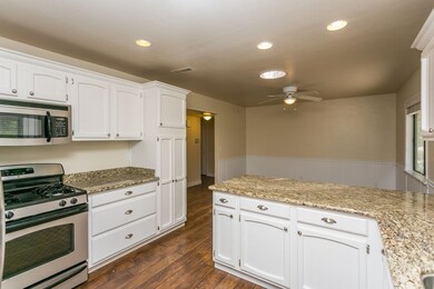007_Kitchen