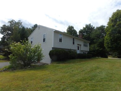 1 Riverbend Rd, Newmarket, NH 03857 - photo 2