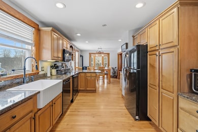 46 Noyes Rd, Londonderry, NH 03053 - photo 2