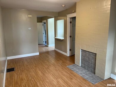 929 Bridge Ave, Davenport, IA 52803 - photo 2