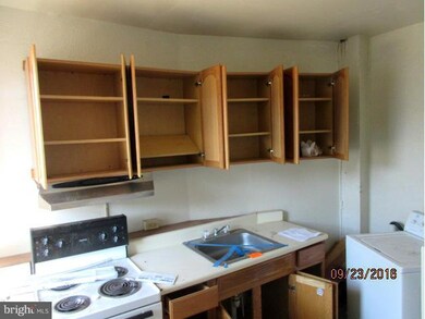 2619 E Oliver St, Baltimore, MD 21213 - photo 5