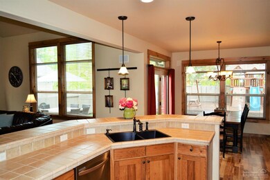 60811 Taralon Place, Bend, OR 97702 - photo 5