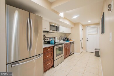 929 11th St NE unit B, Washington, DC 20002 - photo 7