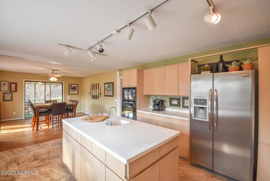 22ThunderbirdCir-022
