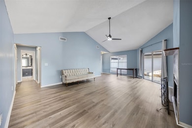 10815 Venice Cir, Tampa, FL 33635 - photo 5