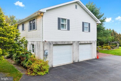 52 Winding Rd, Boyertown, PA 19512 - photo 5