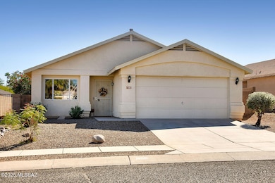 GREAT NEIGHBORHOOD W/ SIDEWALKS