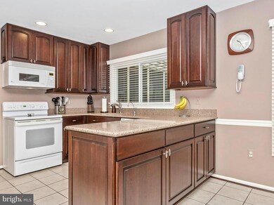15232 Falconbridge Terrace, North Potomac, MD 20878 - photo 5
