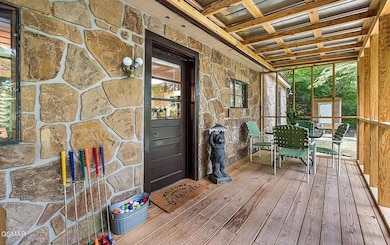 477 Mcmahan Rd, Pigeon Forge, TN 37863 - photo 2