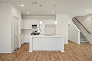 462 Orleanian Dr unit A, Buda, TX 78610 - photo 4