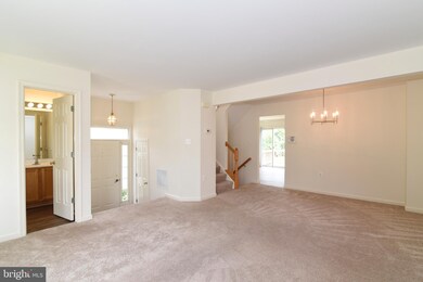 35877 Devon Park Square, Round Hill, VA 20141 - photo 7