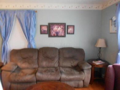 6481 Putnam Dr, Circleville, OH 43113 - photo 4