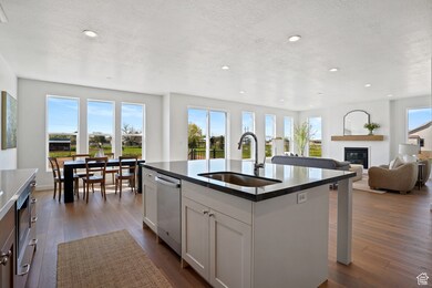 3704 W 2170 S unit 111, Syracuse, UT 84075 - photo 3