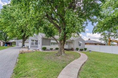 1 Lincoln Ct, Freeburg, IL 62243 - photo 2