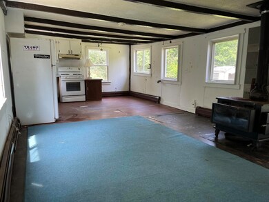 Kitchen/LivingRoom