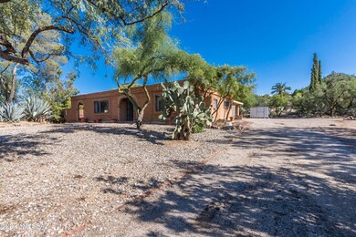 8150 E Rockgate Rd (4)