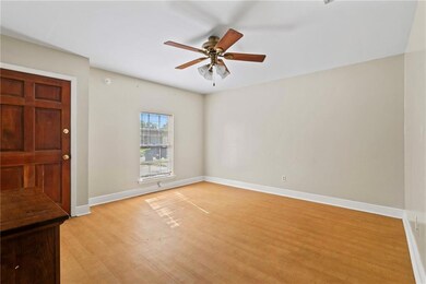 Living area 13.6 x 14.2
