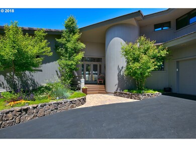 7433 SW 77th St, Redmond, OR 97756 - photo 2