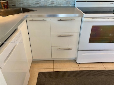 5300 Washington St unit N117, Hollywood, FL 33021 - photo 6