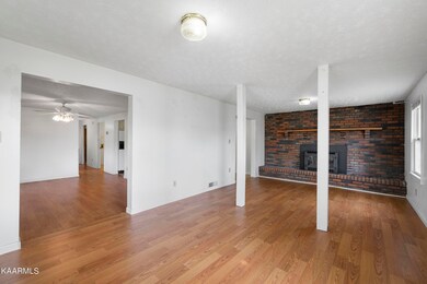 030A1636