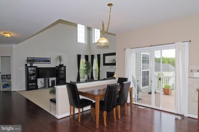 5016 Taylor Ln, Ellicott City, MD 21043 - photo 2