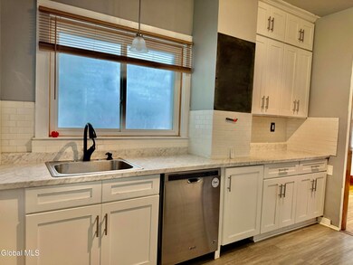 194 Elm St, Cobleskill, NY 12043 - photo 4