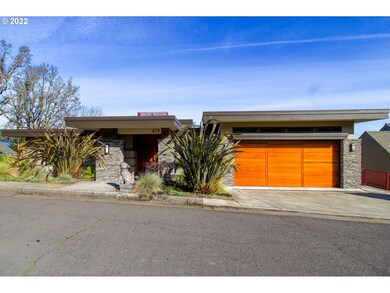 475 Spyglass Dr, Eugene, OR 97401 - photo 2