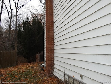 5919 Western Rd, Flint, MI 48506 - photo 2