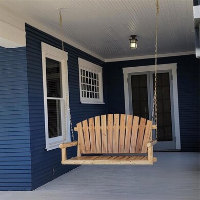 502 Featherston St, Cleburne, TX 76033 - photo 3