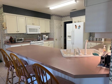 6 Lynnwood Dr, Hazlehurst, GA 31539 - photo 5