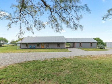 700 Young Bend Rd, Brock, TX 76087 - photo 7